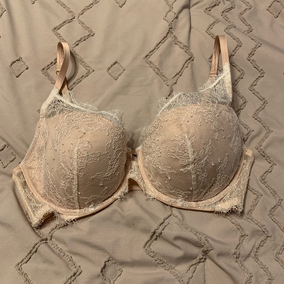 Victoria's Secret Other - Lace Lined Plunge Bra/ Victoria’s Secret